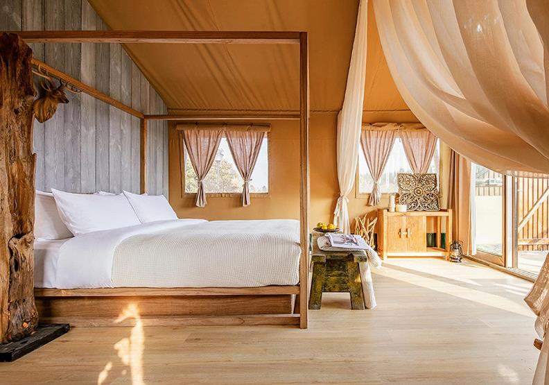 Natural log engineering hotel custom furniture ...