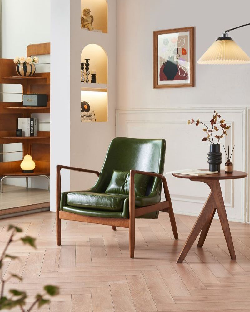 Solid wood and leather armchair F133