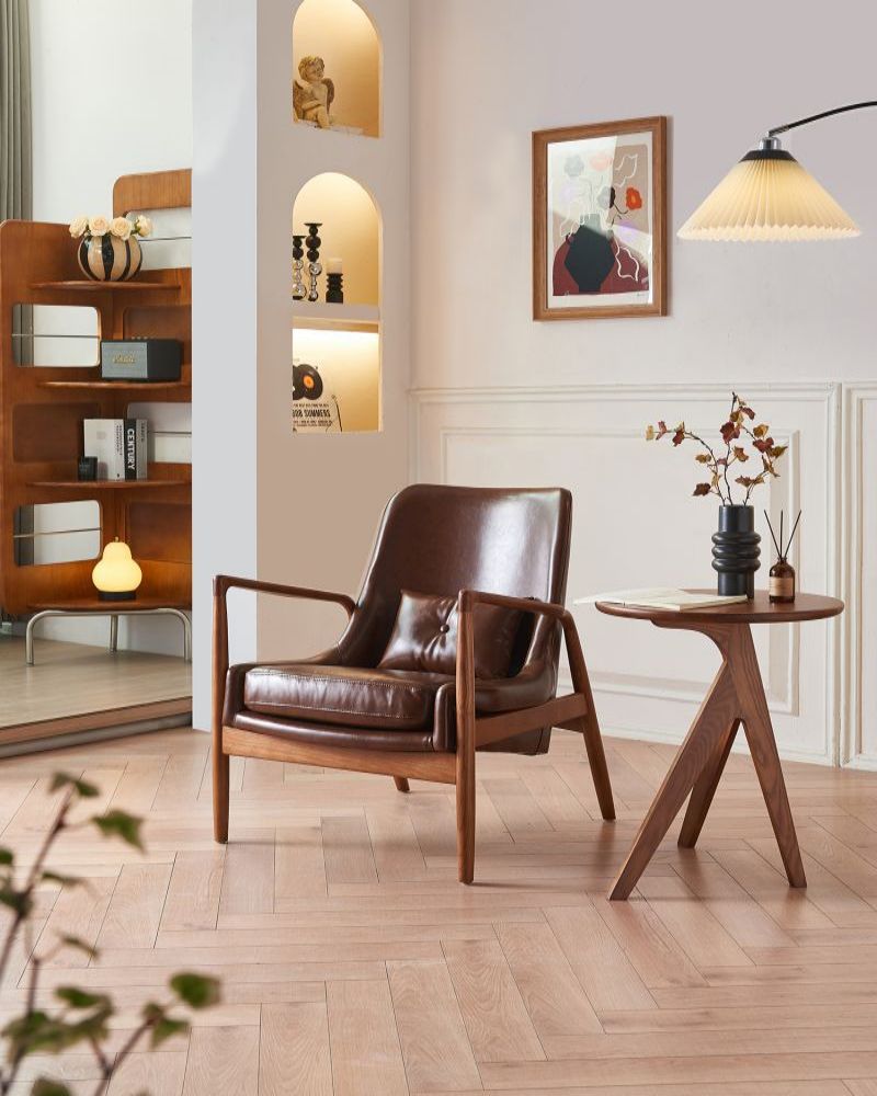 Solid wood and leather armchair F133