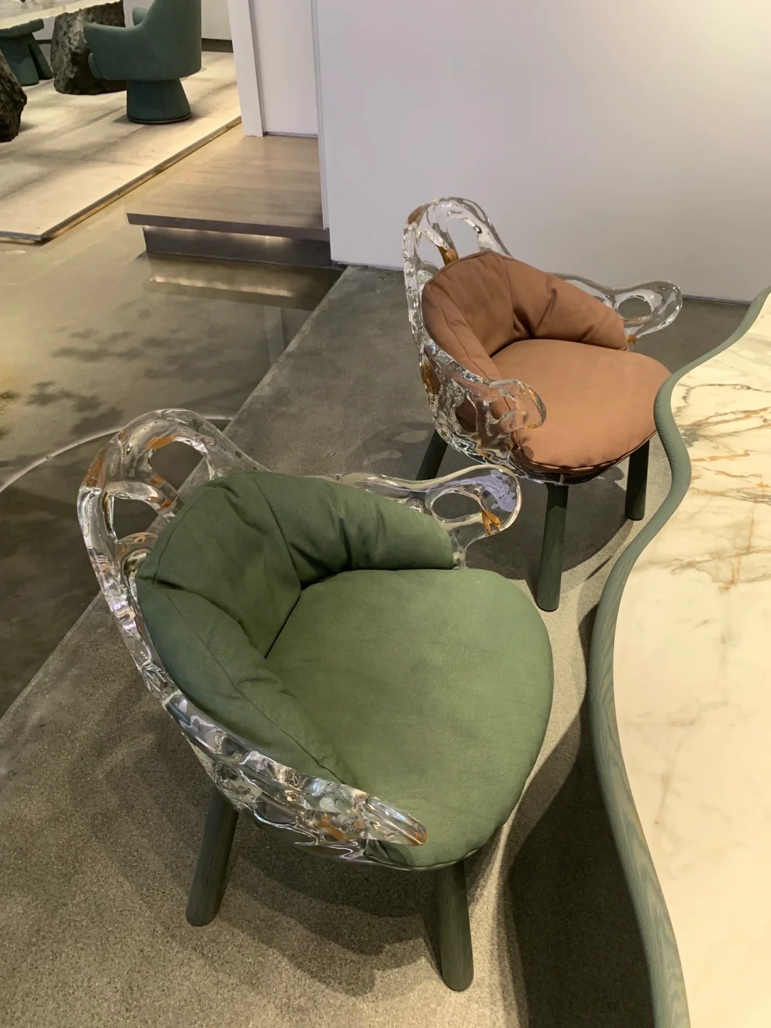 Light luxury transparent crystal dining chair A072