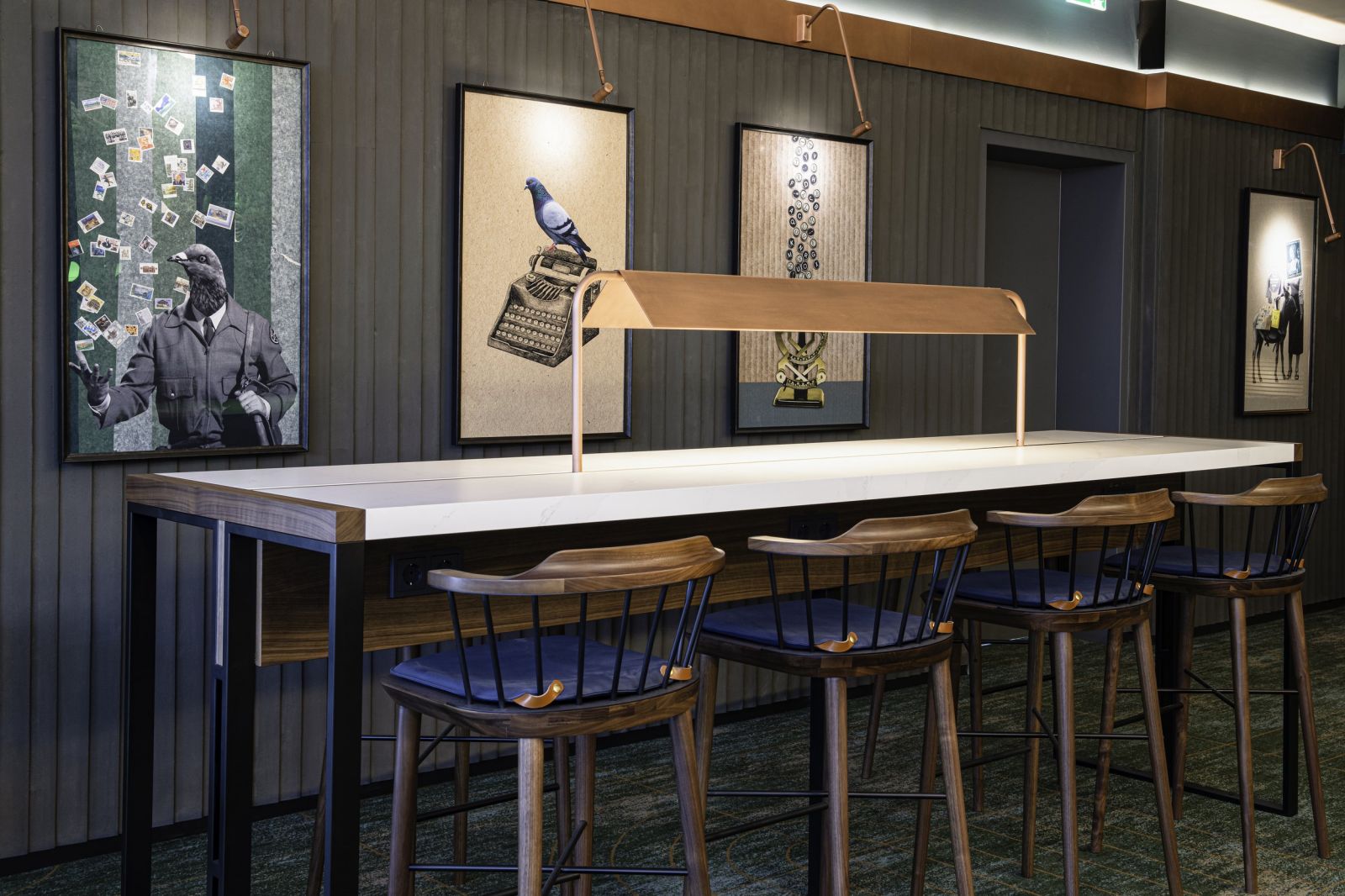Modern Club Bar Custom Coffee Table and Chair Set J-008