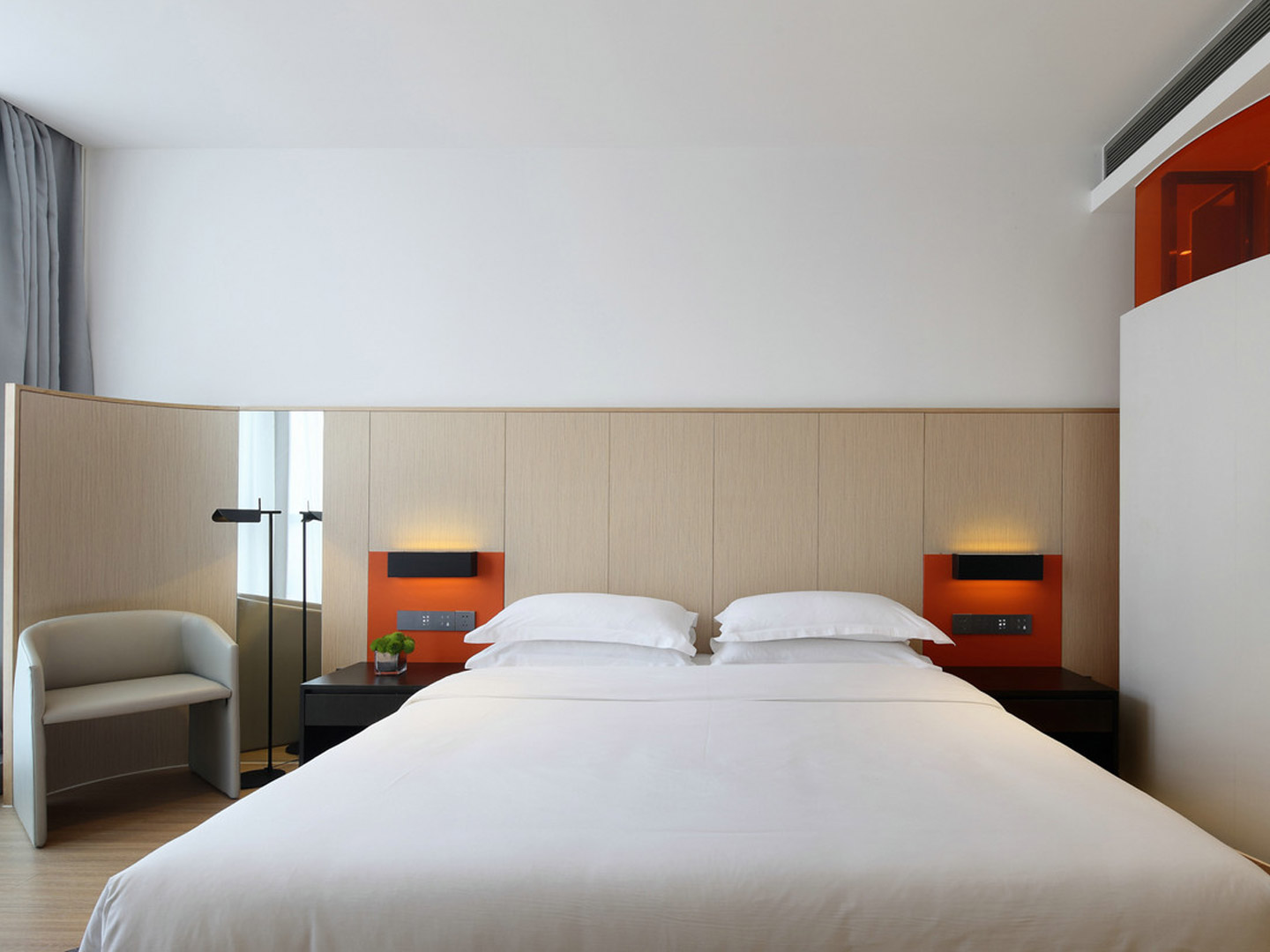 High-end hotel, guesthouse and club customized ...