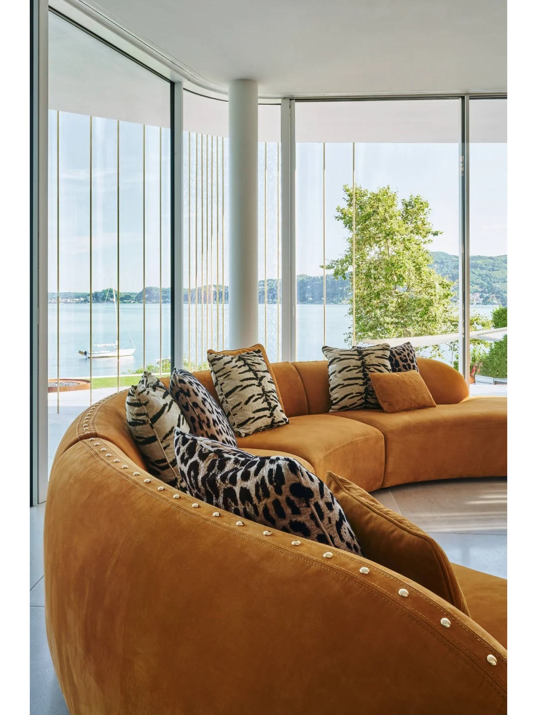 Light luxury mixed furniture