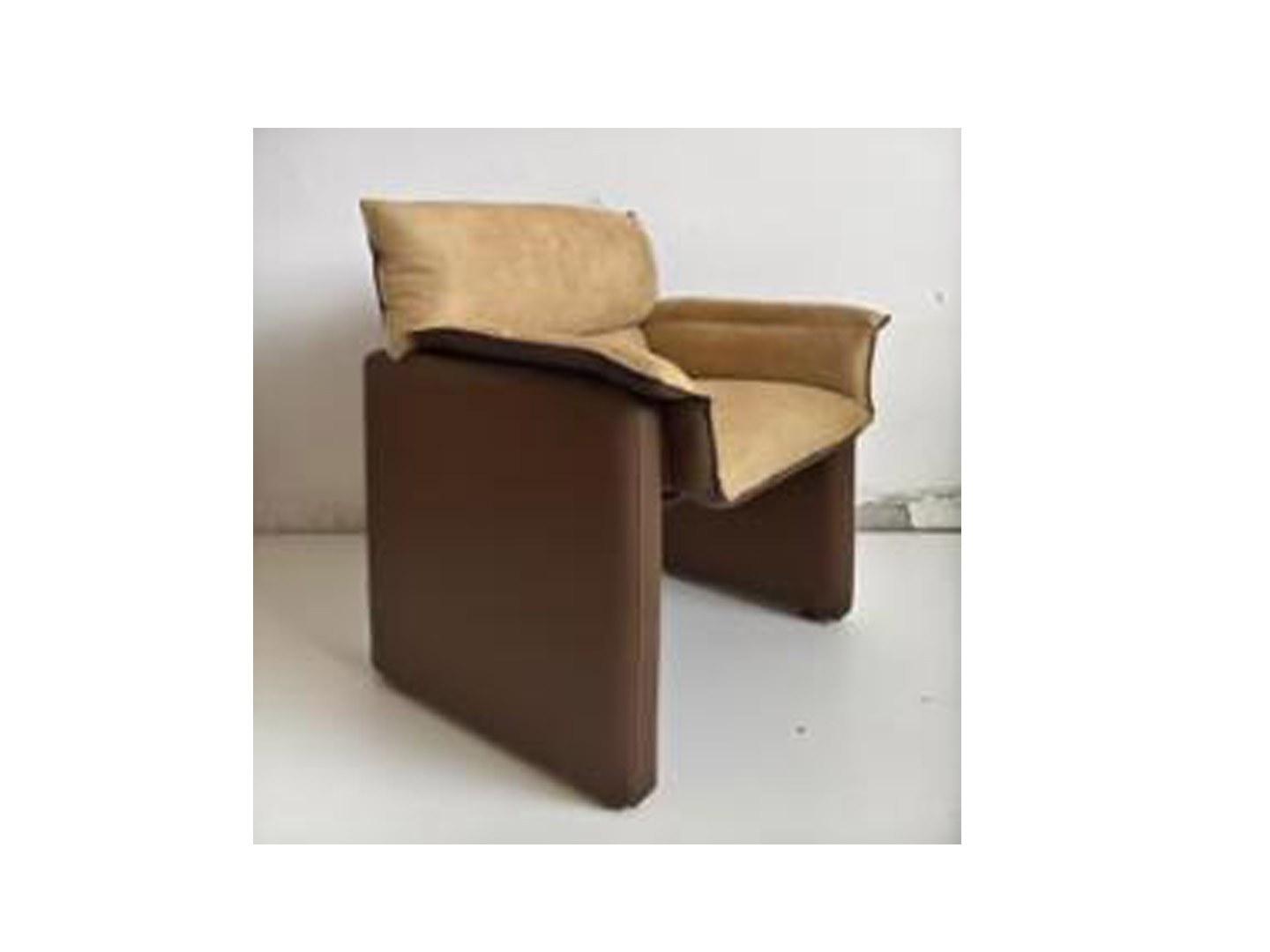High-end wooden living room lounge chair Q-104