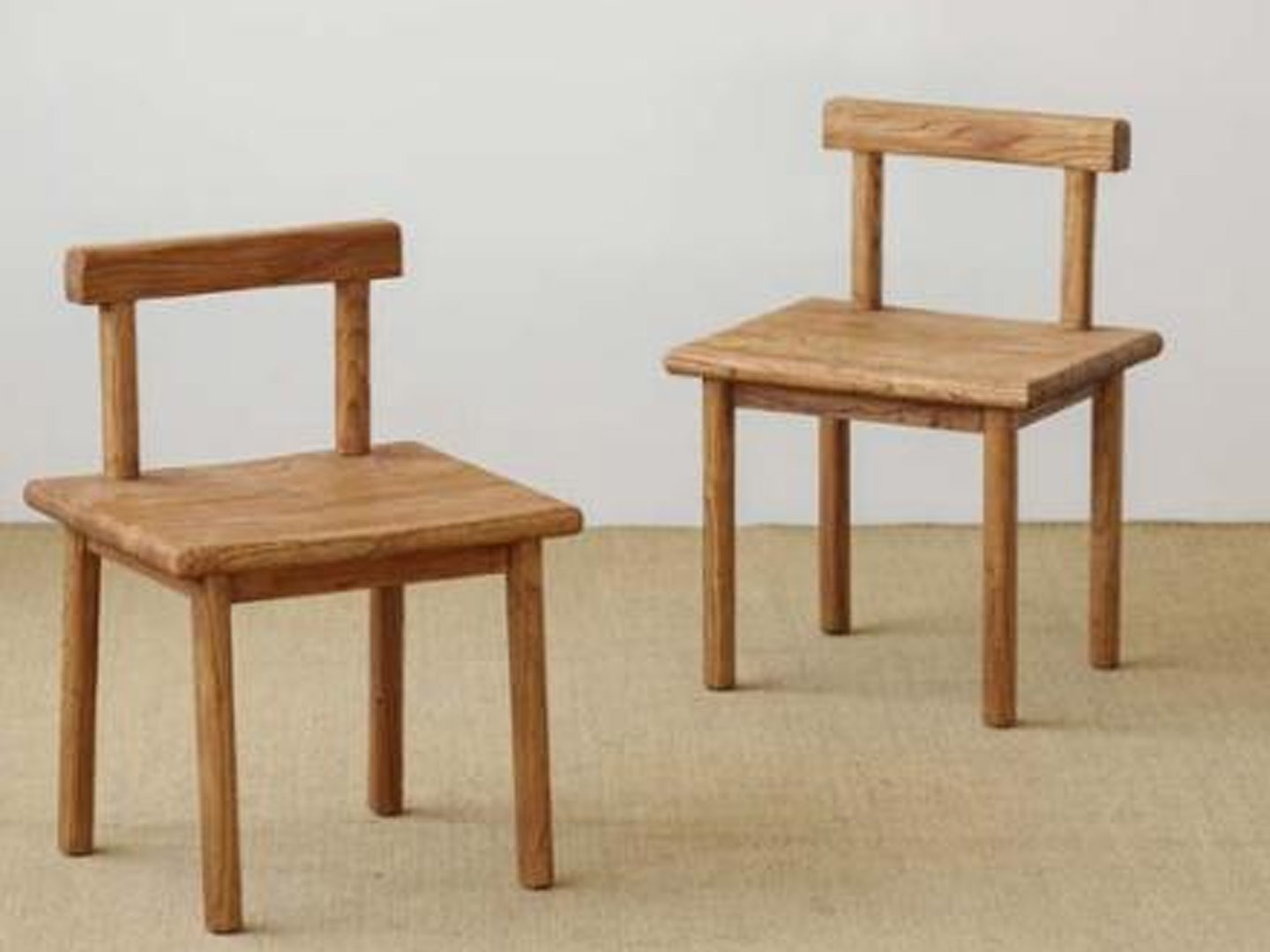 Customized leisure chairs for B&B apartment mod...