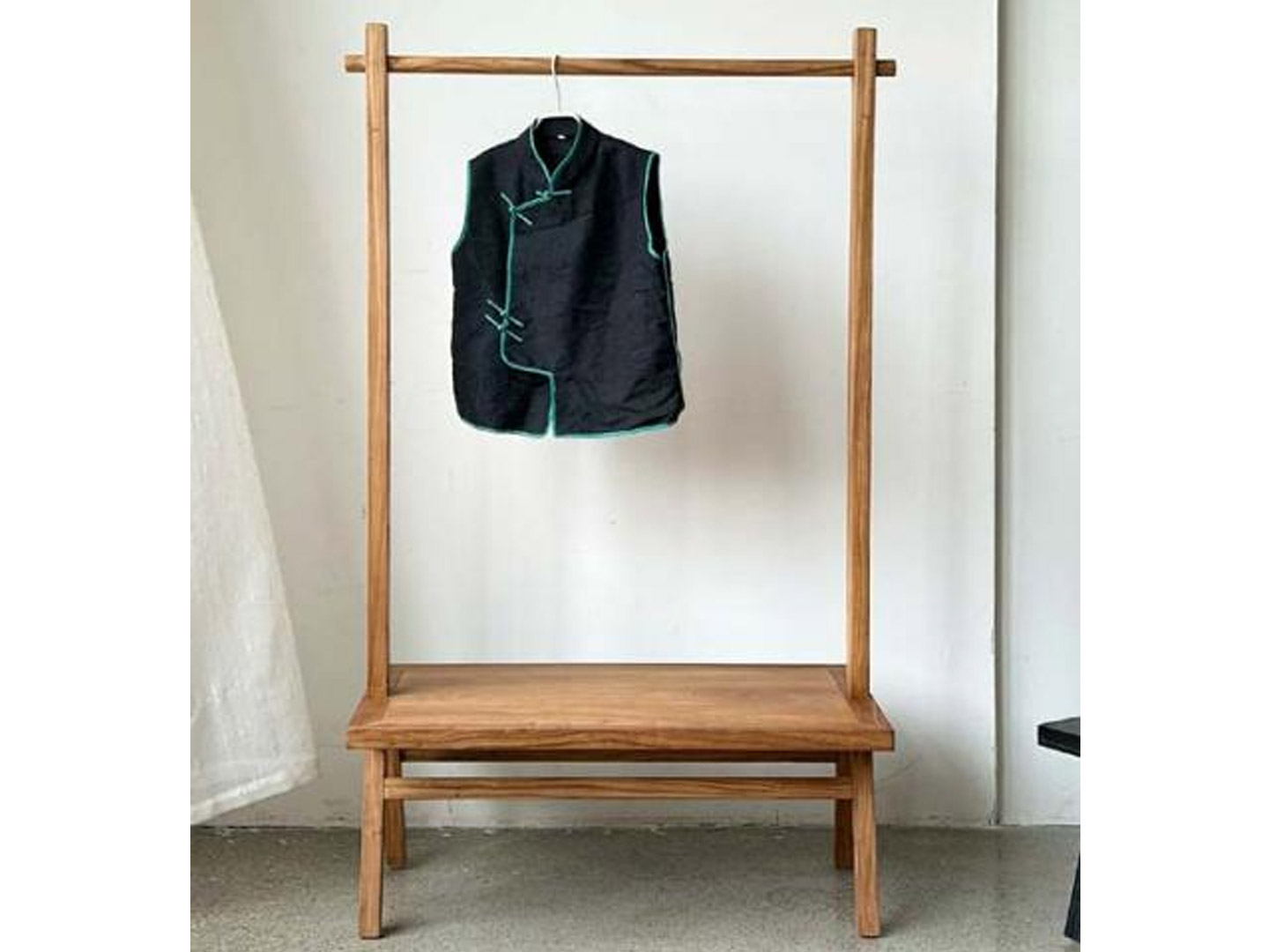 Furniture designer custom homestay resort coat rack Q-390