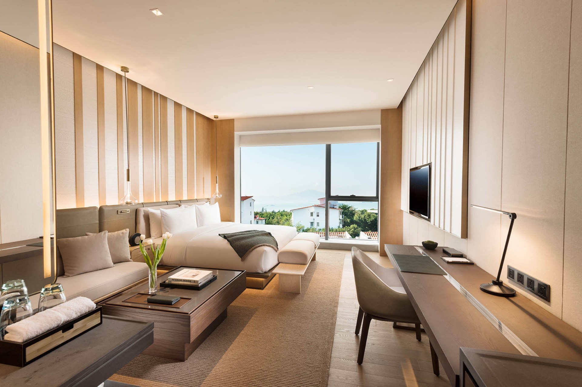 Log-style luxury boutique hotel case