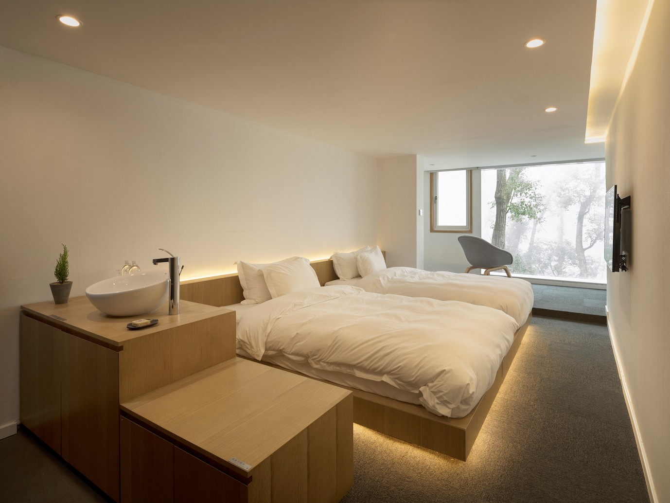A stylish log-style B&B hotel, an ideal le...