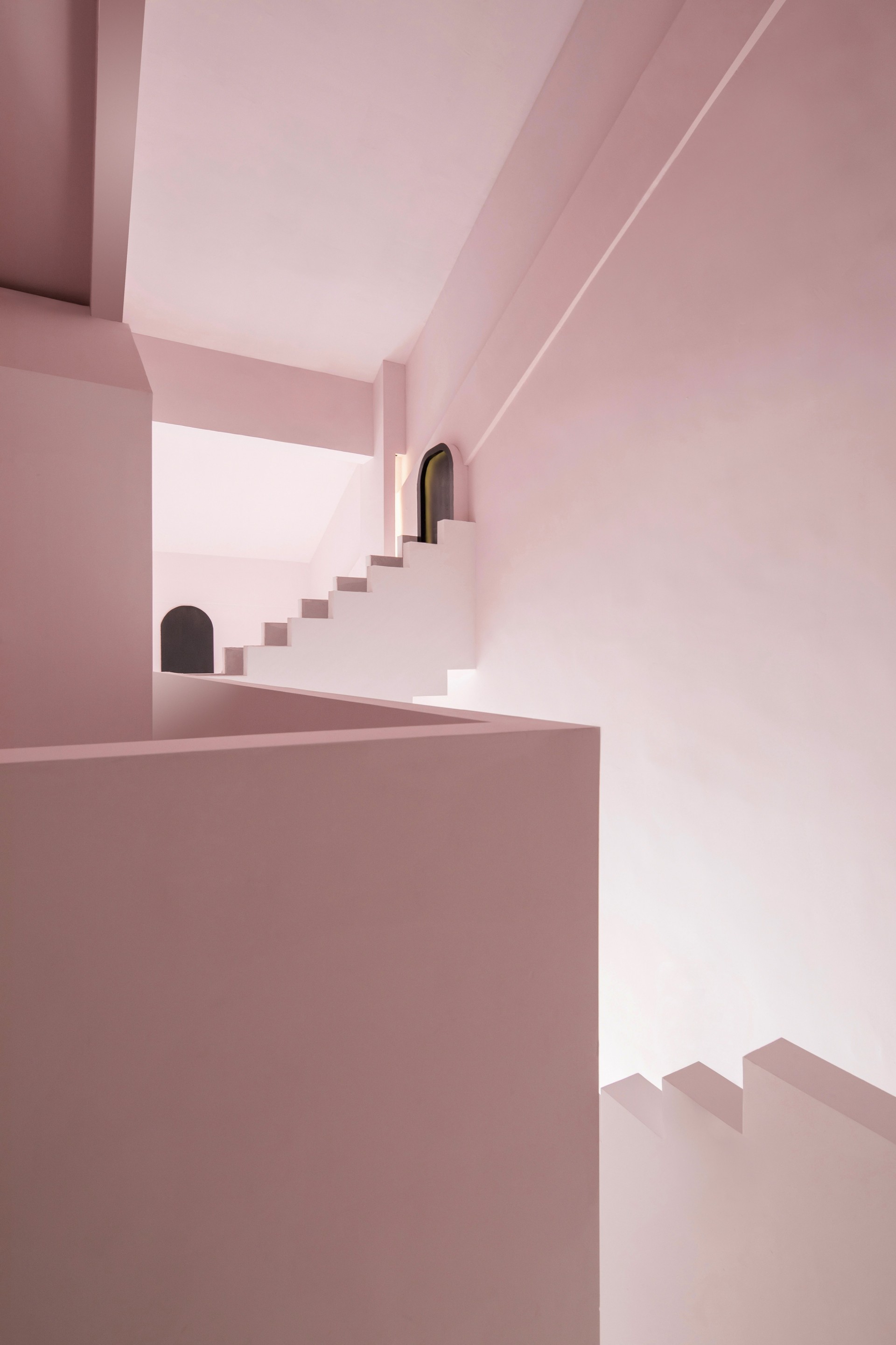 Dream Holiday Hotel: A pink fairy tale world for girls