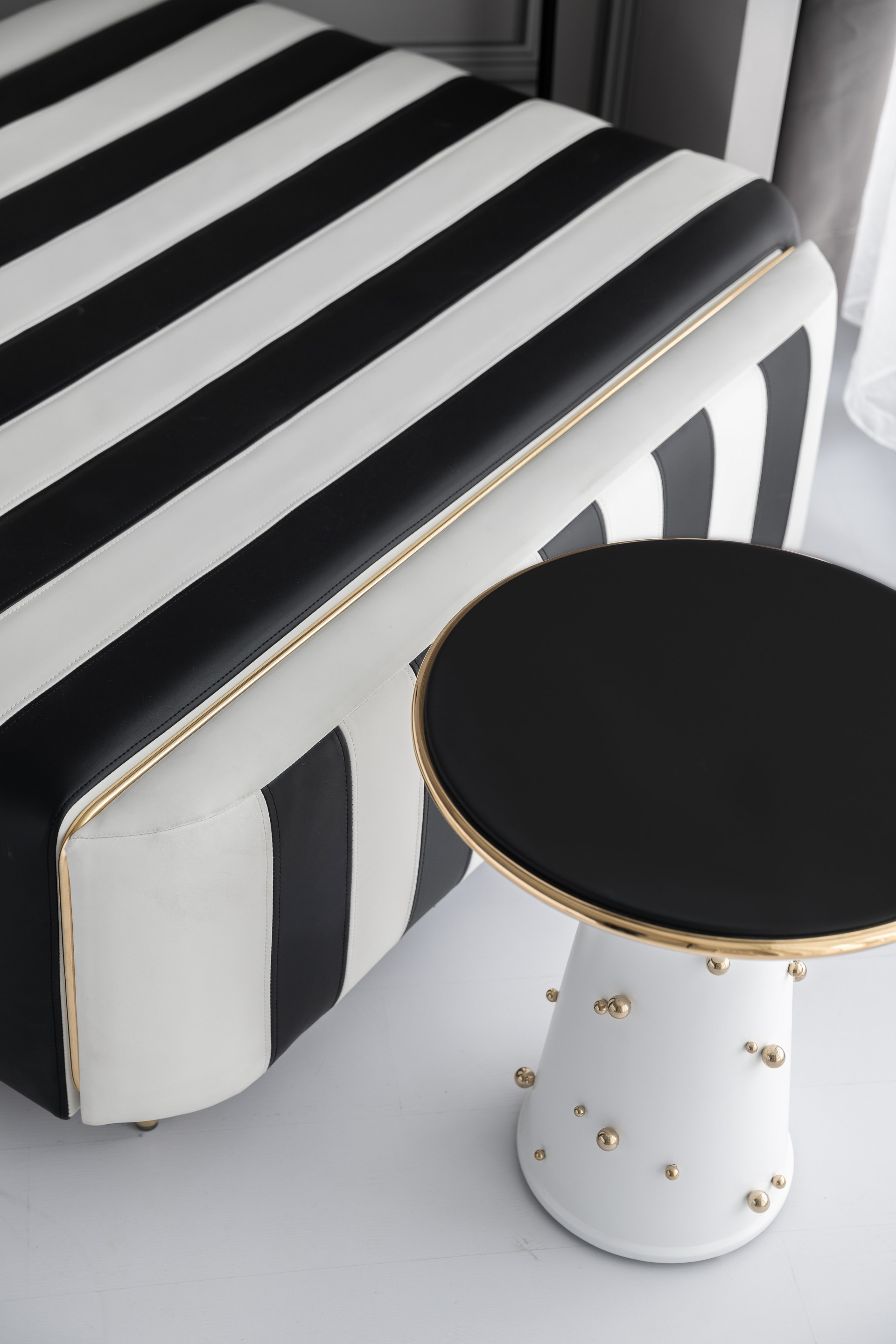 Fashion Art Theme Holiday Hotel Case