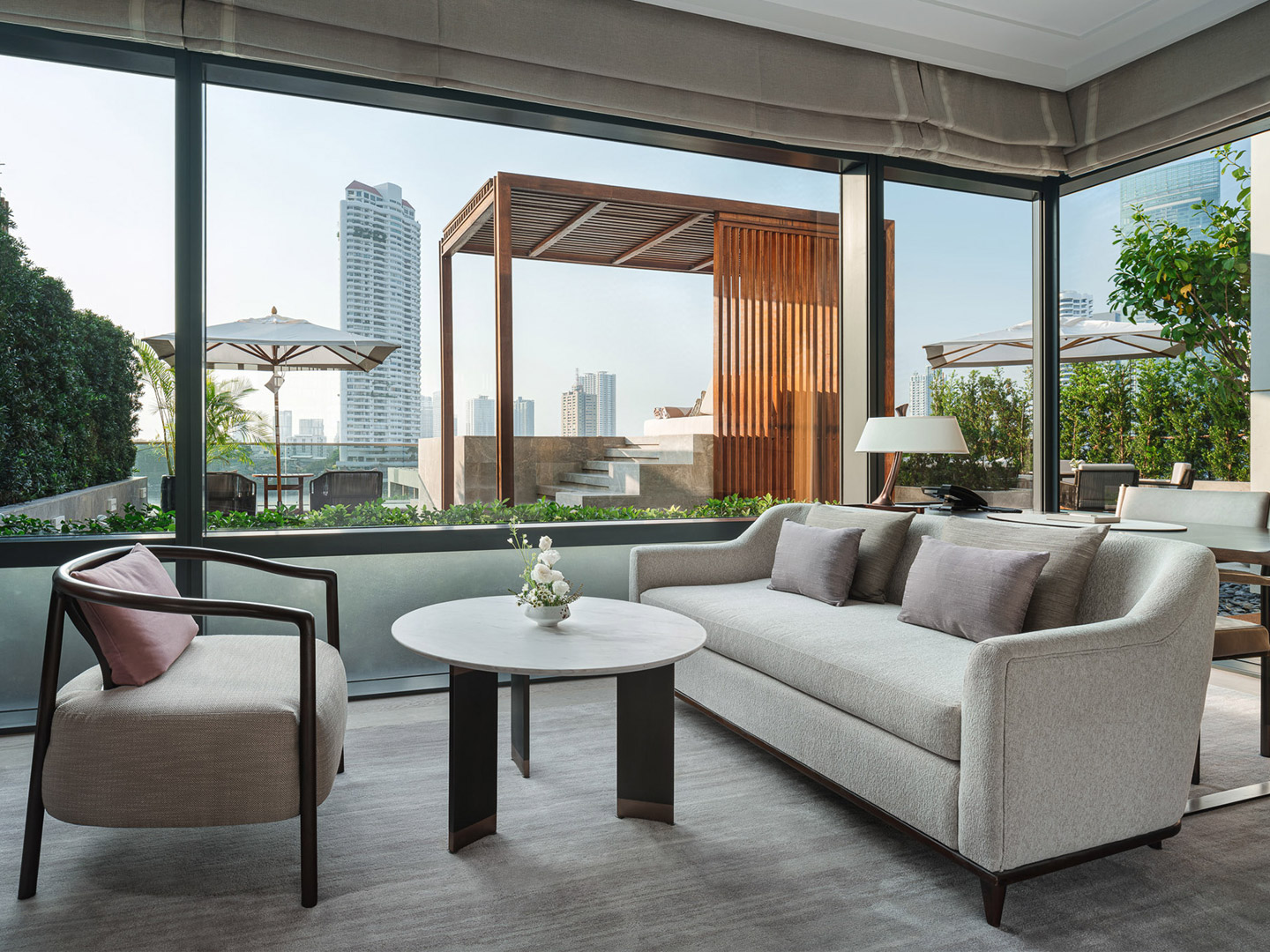 Premium furniture manufacturer Hotel custom fur...