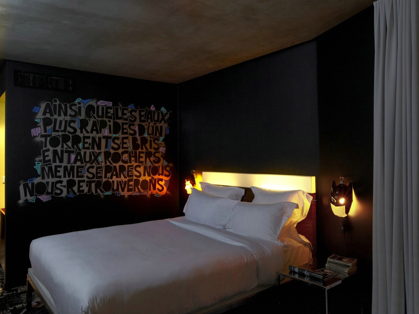 Modern designer Engineering hotel bedroom furni...