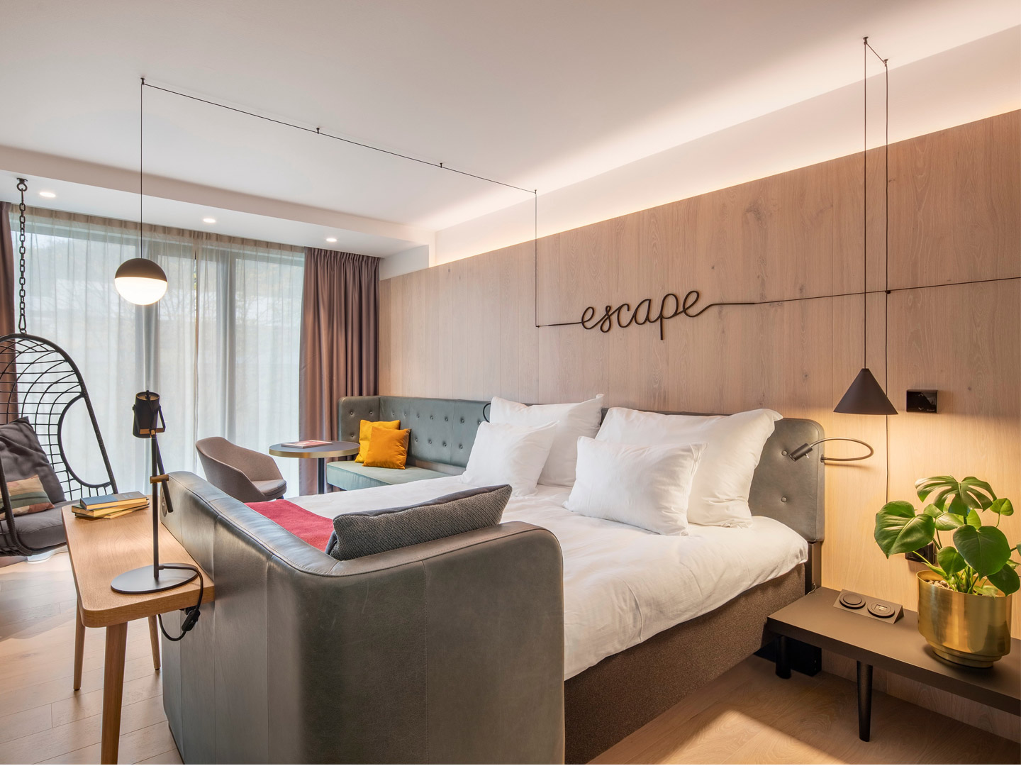 Italian high-end light luxury villa club hotel ...
