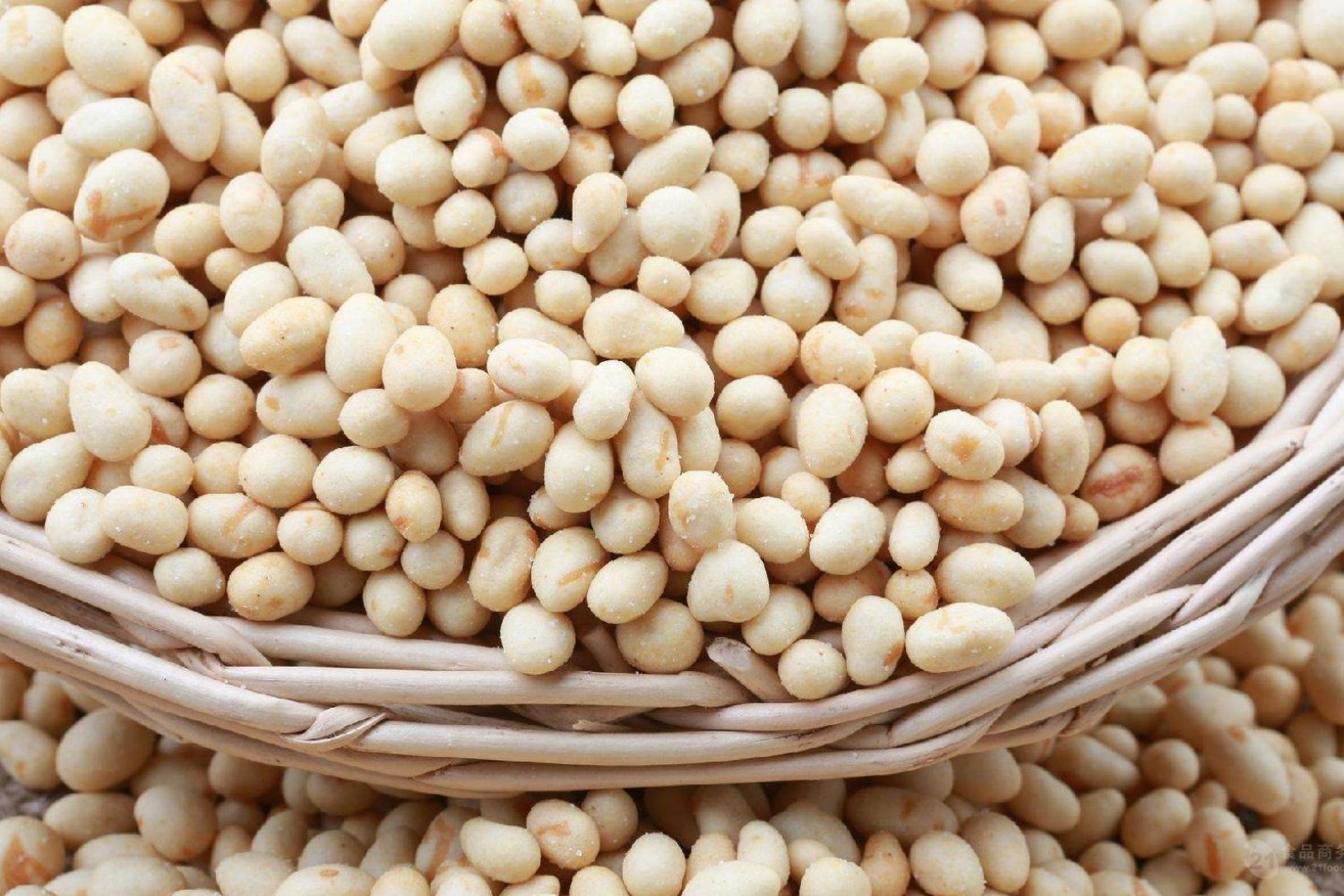 coated peanut