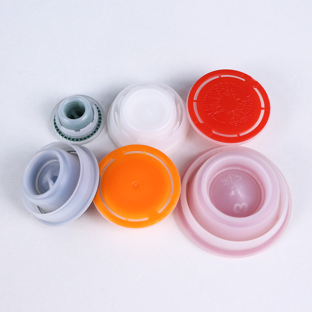 Plastic-Spouts-48j6