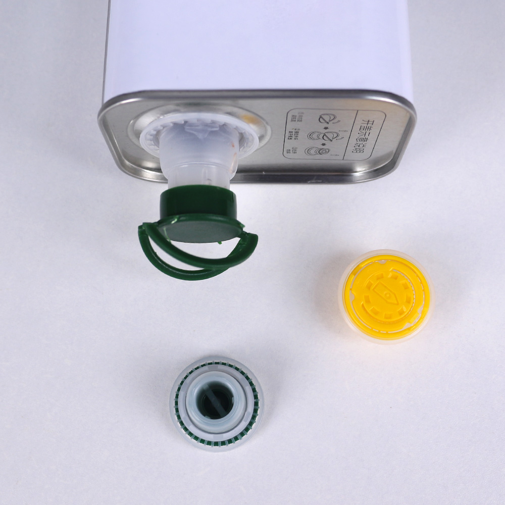 Plastic-Spouts-876s