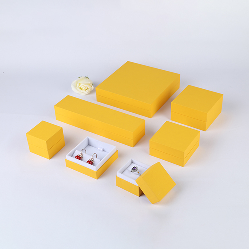 PP5 Small fresh bright yellow rigid cardboard jewelry box