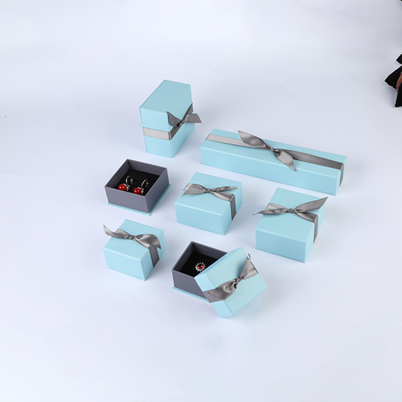 PP2  Fresh light blue ribbon bow paper box for jewelry collection