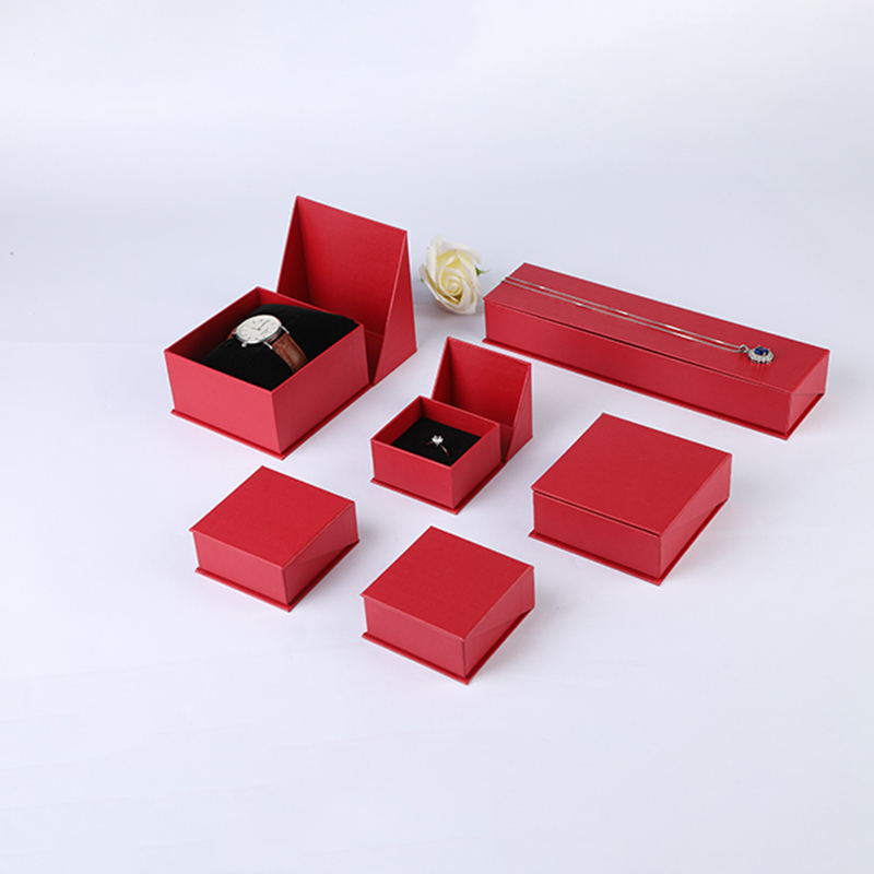 PP4 Unique shape diagonal red paper jewelry box