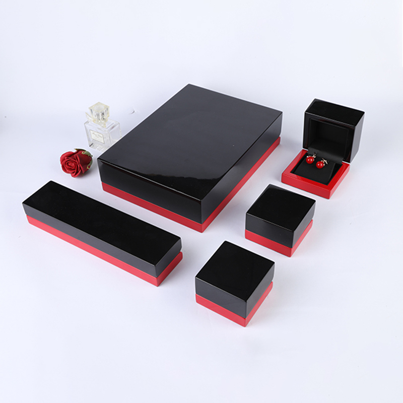 W1  MDF covered with glossy red /black painting jewelry & watch boxes
