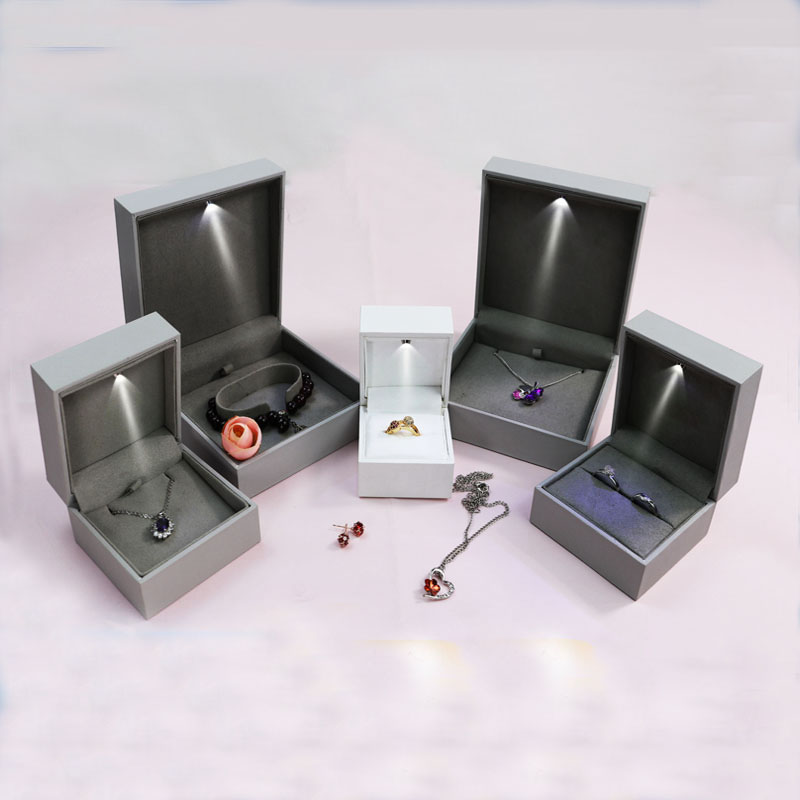 XY0140  High-end micro-fiber jewelry box with led light