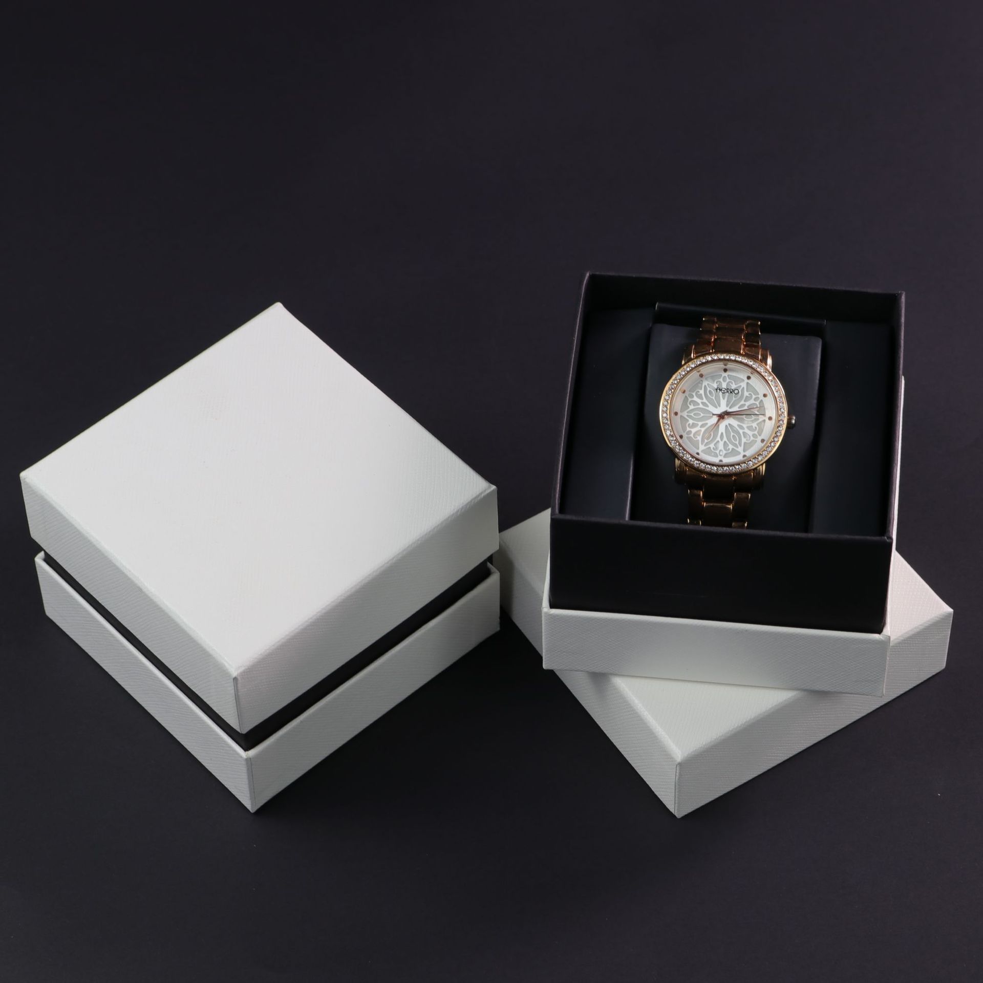 XY-0141   High-End Cardboard Single Watch Box -