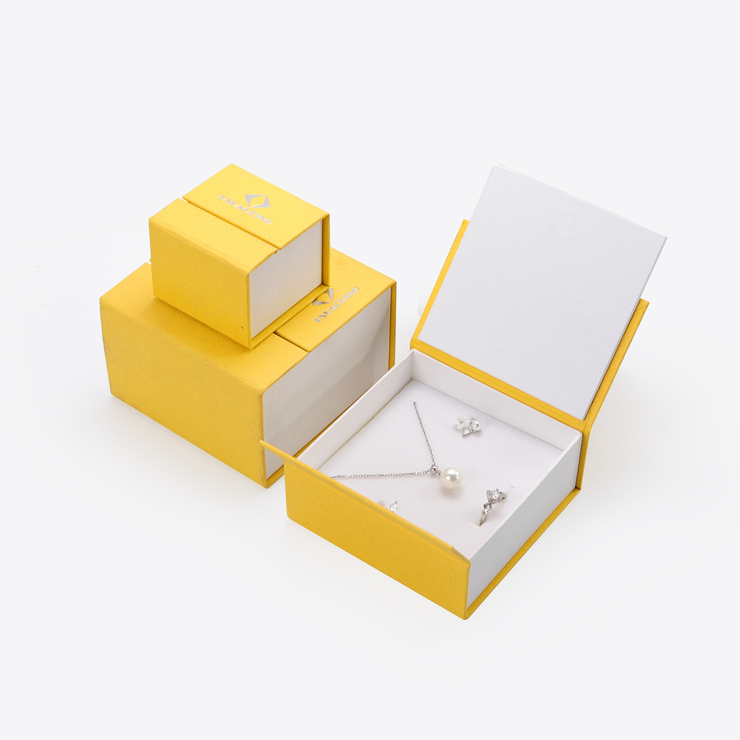 XY0068 Exquisite bright yellow double door magnet jewelry box