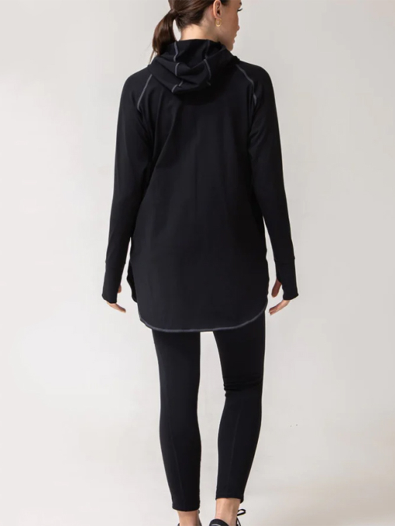 Sweat à capuche noir à manches longues et coutures contrastées Modesty, vêtements de sport pour femmes (3)te5