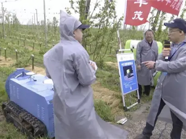 National Orchard Light, Simple, and Efficient Production Mechanization Technology Equipment Training Course Intelligent A (1)dwa