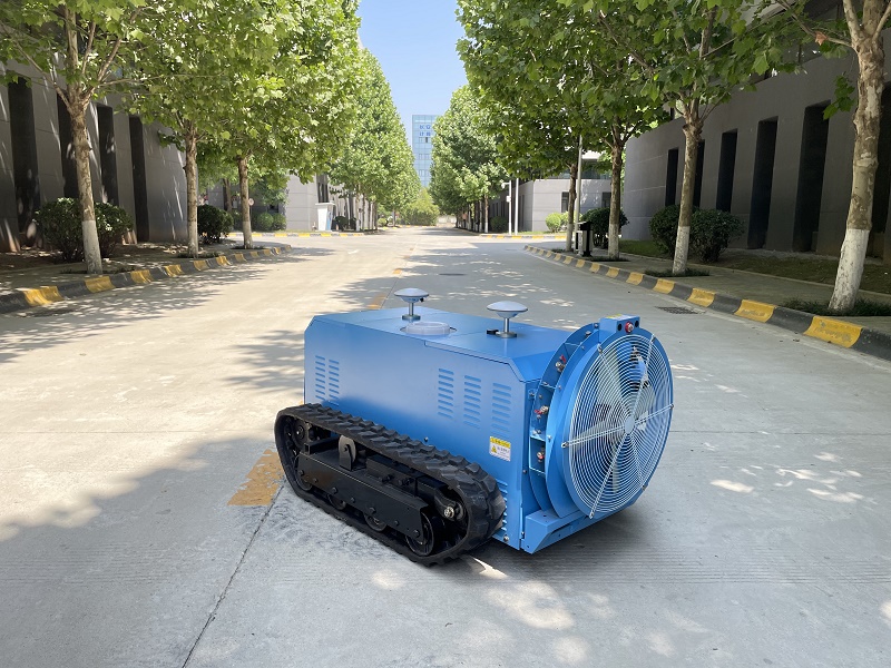 Self-propelled Autonomous Spraying Robot Empowering Efficient Farming