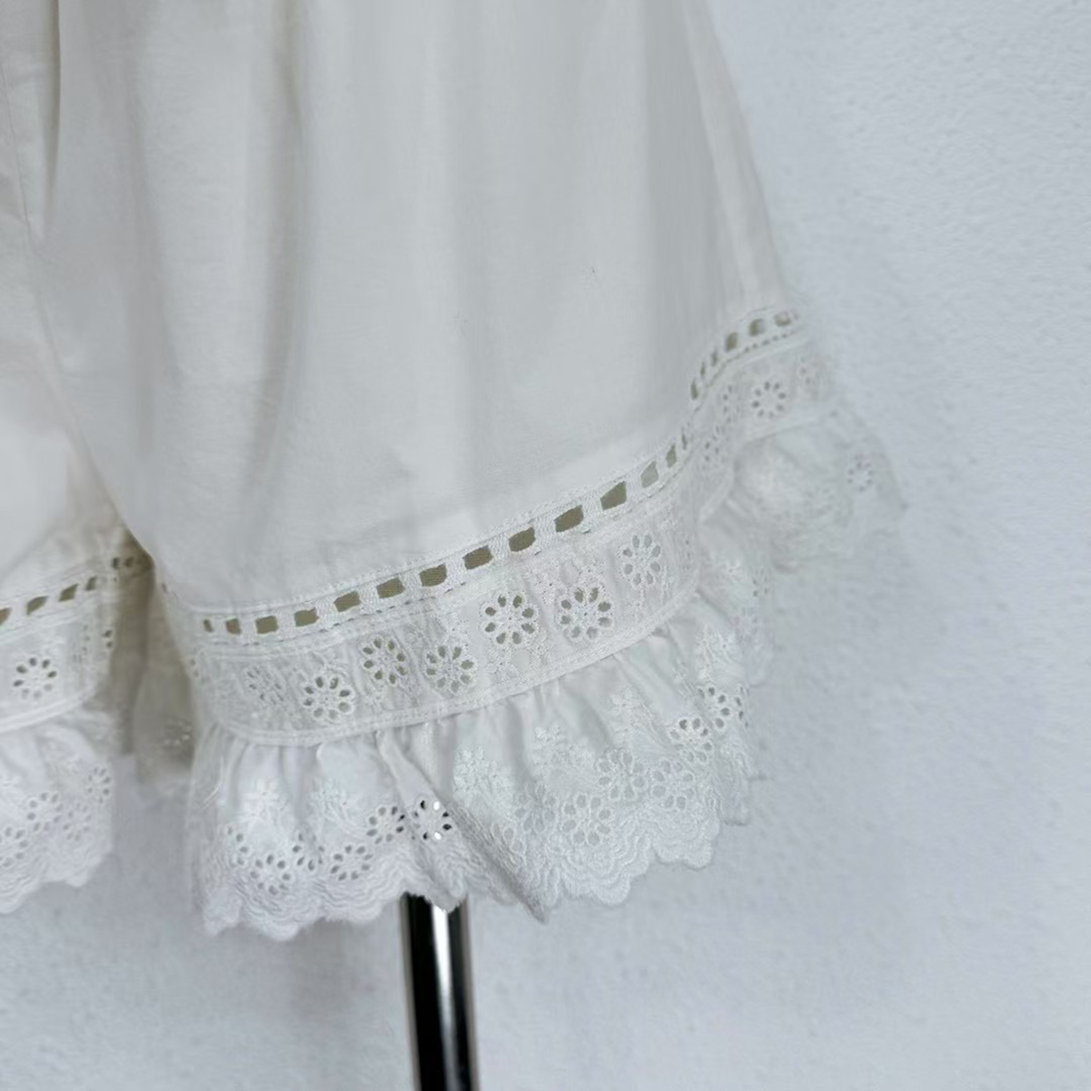 Ethereal White Organic Cotton Shorts with Lace Trim Sustainable Resort Wear OEMODM (2).jpg