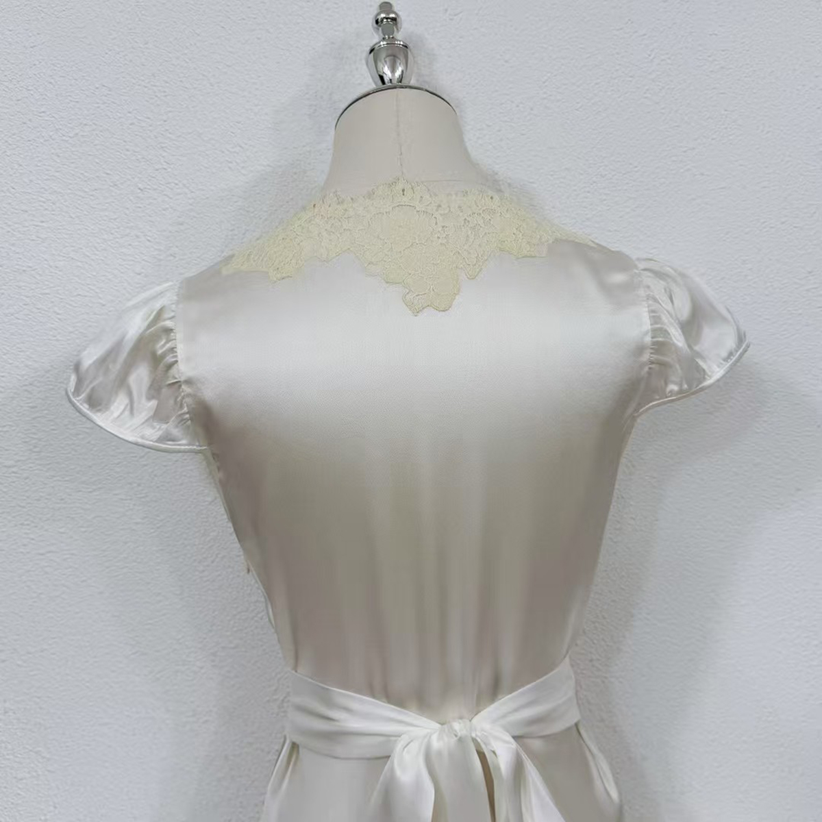 Luxury Silk Cocktail Dress with Lace Detailing Wedding Guest & Special Occasion Dress OEMODM (4).jpg