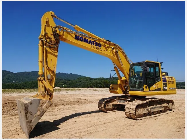 PC200-11 KOMATSU USED HEAVY EQUIPMENT JAPAN SMALL EXCAVATOR