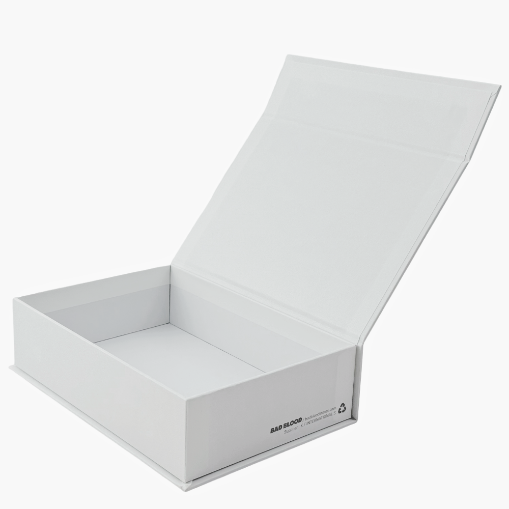 Magnetic Deboss Logo Packaging Box (2)