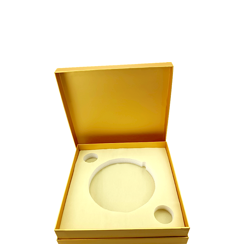 Premium Gold Gift Box (6)