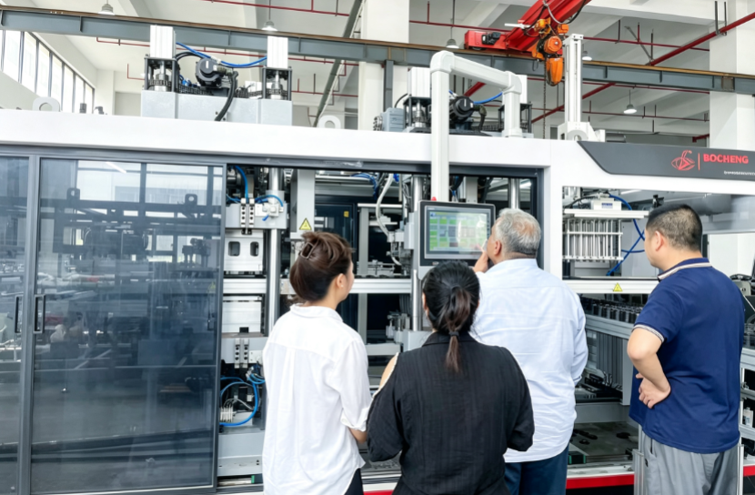 The fruitful meeting and negotiations with an Indian client lead to new findings on the Indian market for thermoforming machinery.