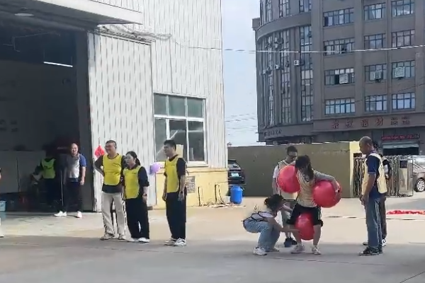 Aligned Machinery Hosts a Company-Wide Fun Sports Day