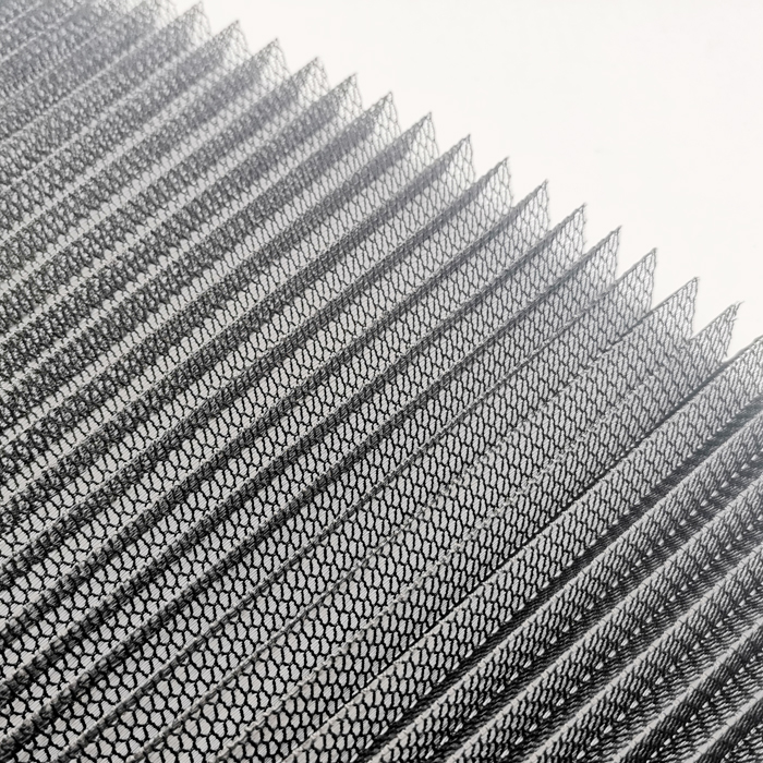 18mm 2.4m x 30m Grey polyester pleated mesh screen