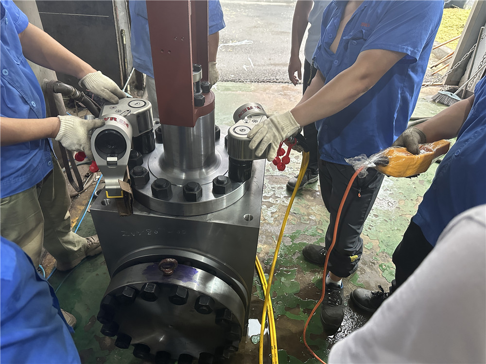 IBT series square drive hydraulic torque wrench (9)fxm