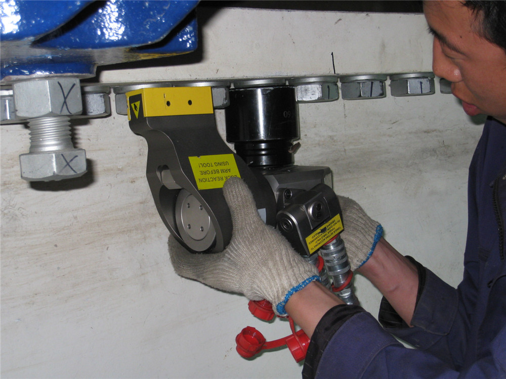 IBT series square drive hydraulic torque wrench (12)yk7