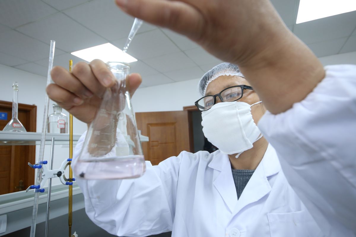 99.8% Premium Grade Ammonium Chloride (Guaranteed Reagent) for Laboratory & Scientific3