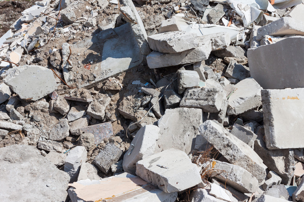 The Application of Crushers in the Cement Industry