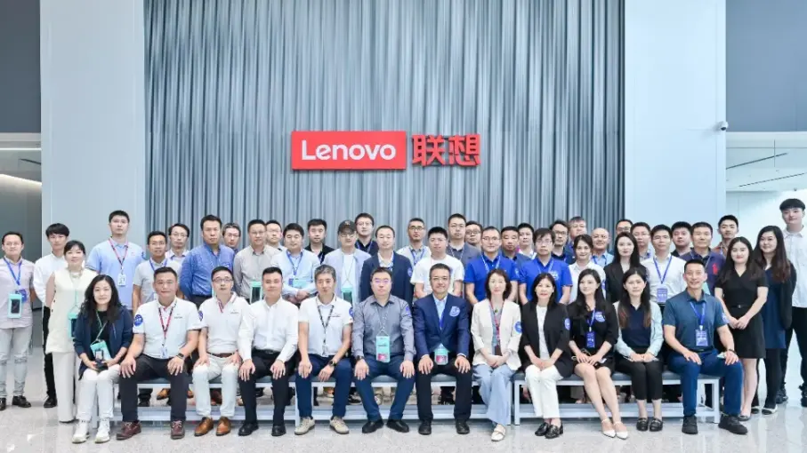 The Deep Angel Industry Acceleration Camp visits Lenovo, empowering startup innovation and development with 'intelligent manufacturing