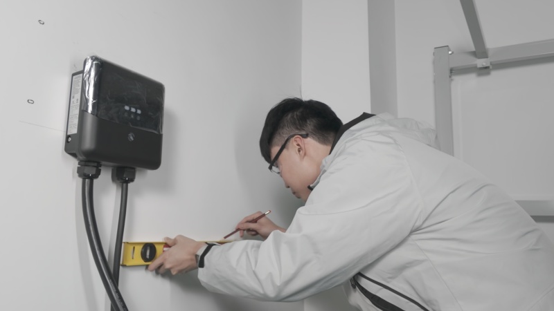 Installation für die Ladeinfrastruktur von Elektrofahrzeugen