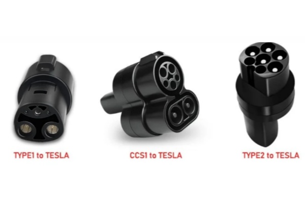 Nola zabaldu Tesla egokigailuak kargatzeko gune komertzialetan