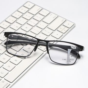 Newest Tr90 Super Lightweight Anti Blue Light Smart Glasses Photochromic Reading Glasses Men Women Transition Sun Readers