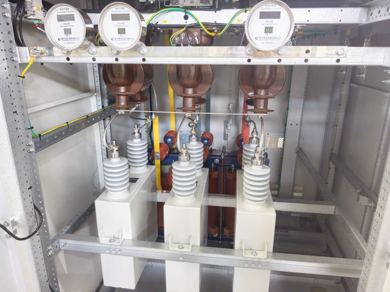 Batterie de condensateurs pour la correction du facteur de puissance