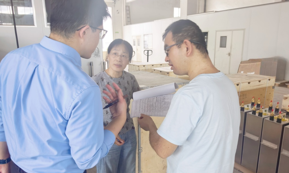 Tank capacitor factory.webp