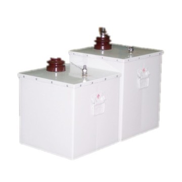 Pulse energy storage capacitor