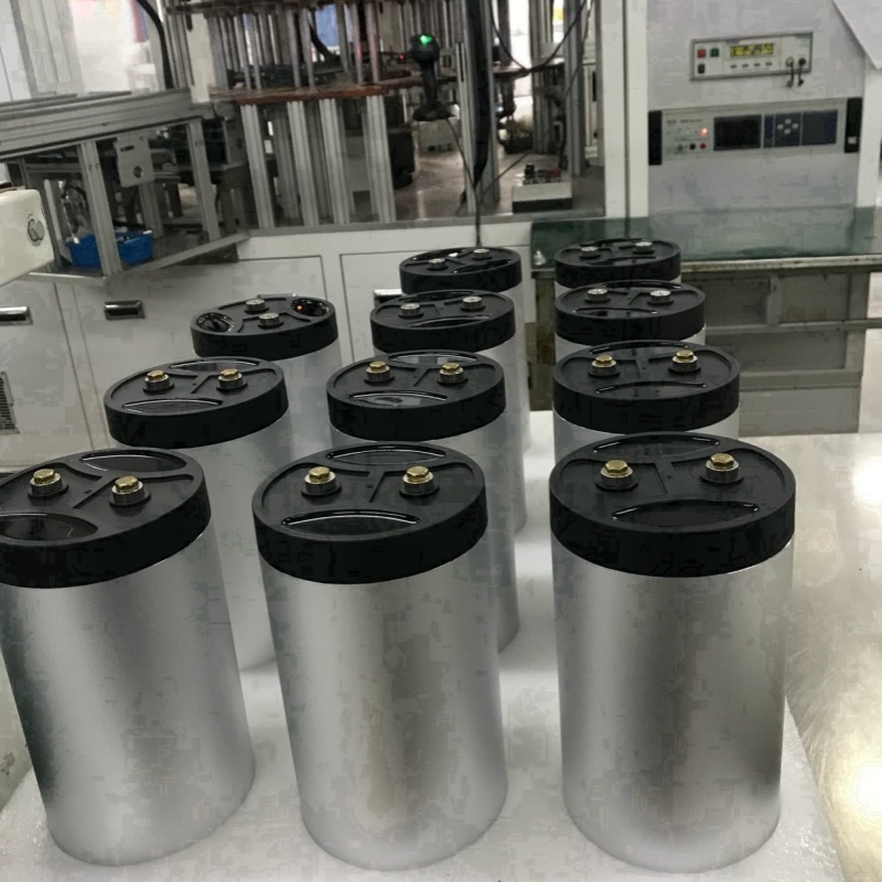 Film Capacitor Featured High Ripple Current